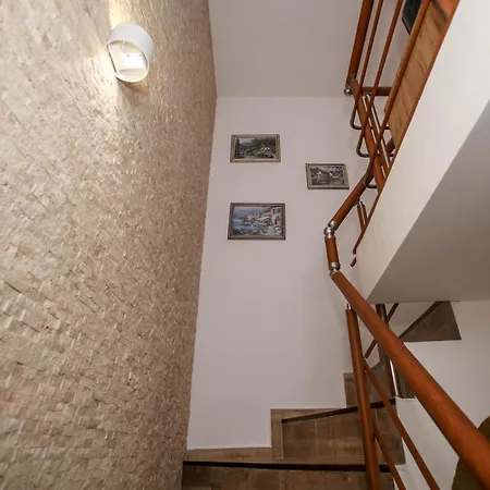 Apartman Complex Nestinarka *