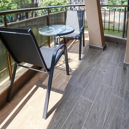 Apartmán Complex Nestinarka *