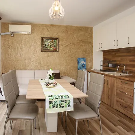 Complex Nestinarka Appartement *