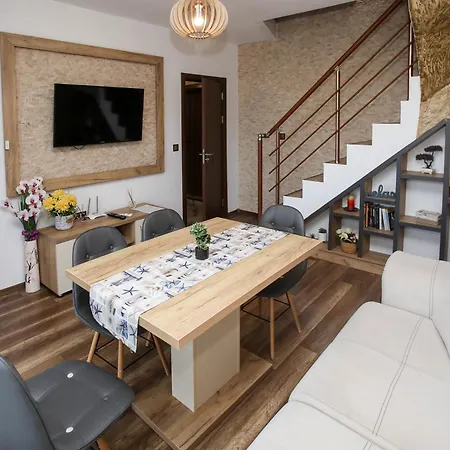 Complex Nestinarka Apartmán *