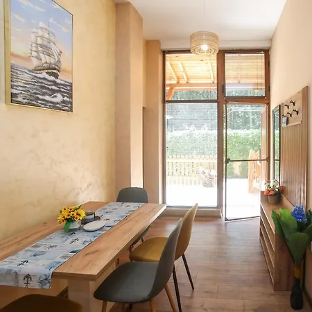 Apartmán Complex Nestinarka Carevo