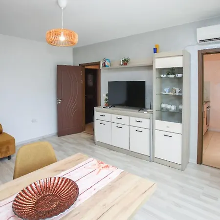 דירה Complex Nestinarka
