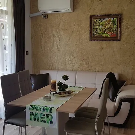 Apartmán Complex Nestinarka Carevo