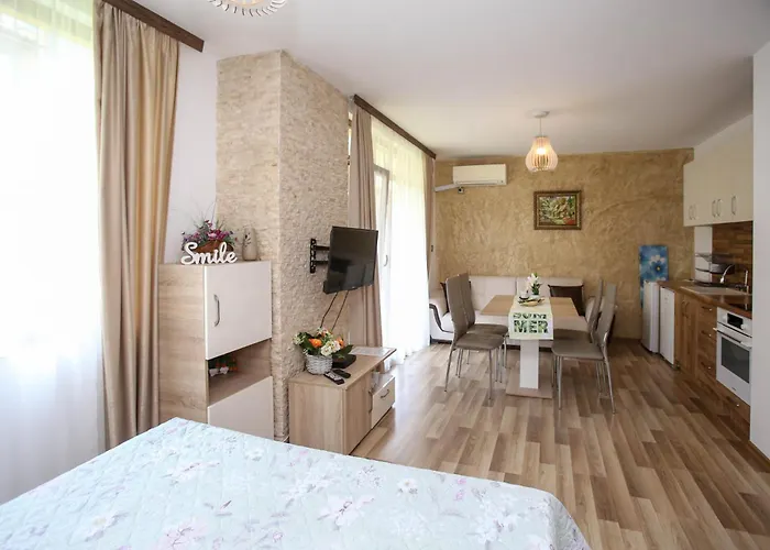 Complex Nestinarka *